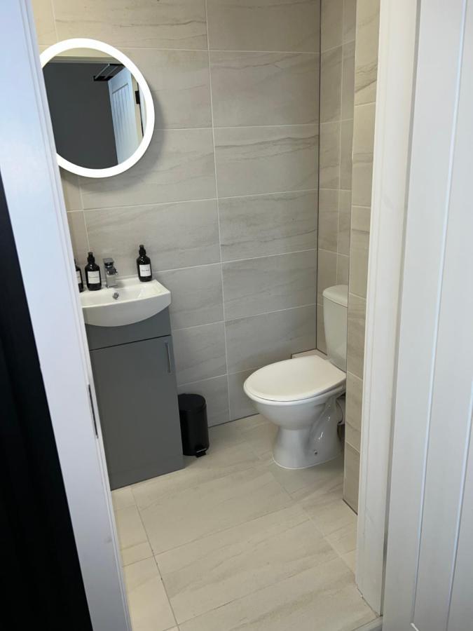 128 Anfield Road Hotel Ливърпул Екстериор снимка