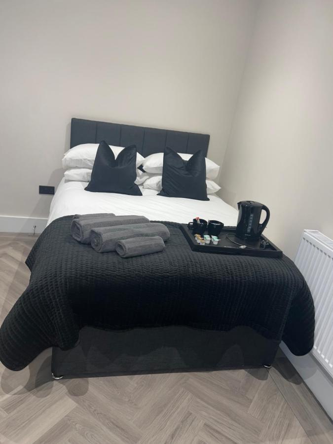128 Anfield Road Hotel Ливърпул Стая снимка