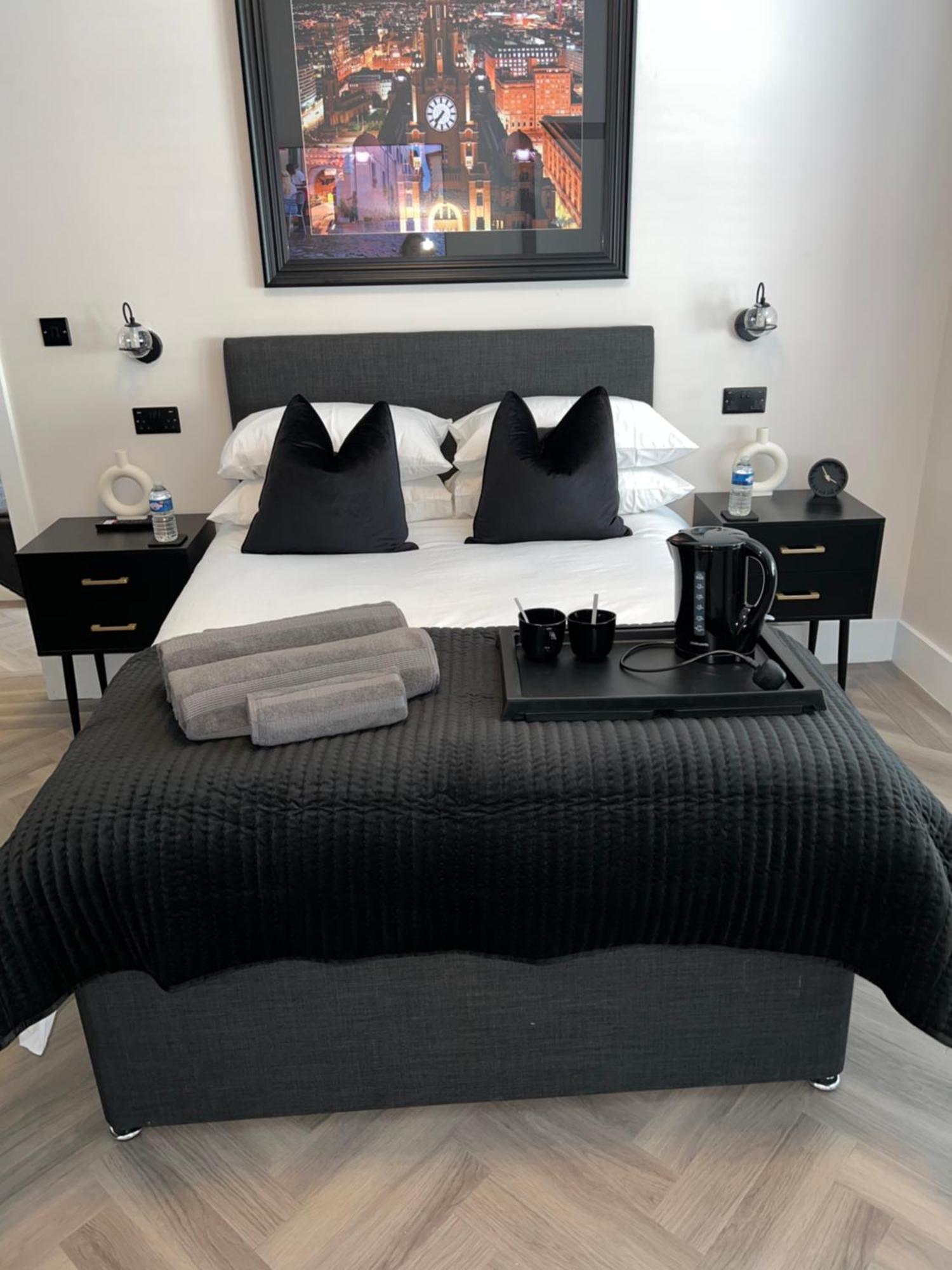 128 Anfield Road Hotel Ливърпул Екстериор снимка